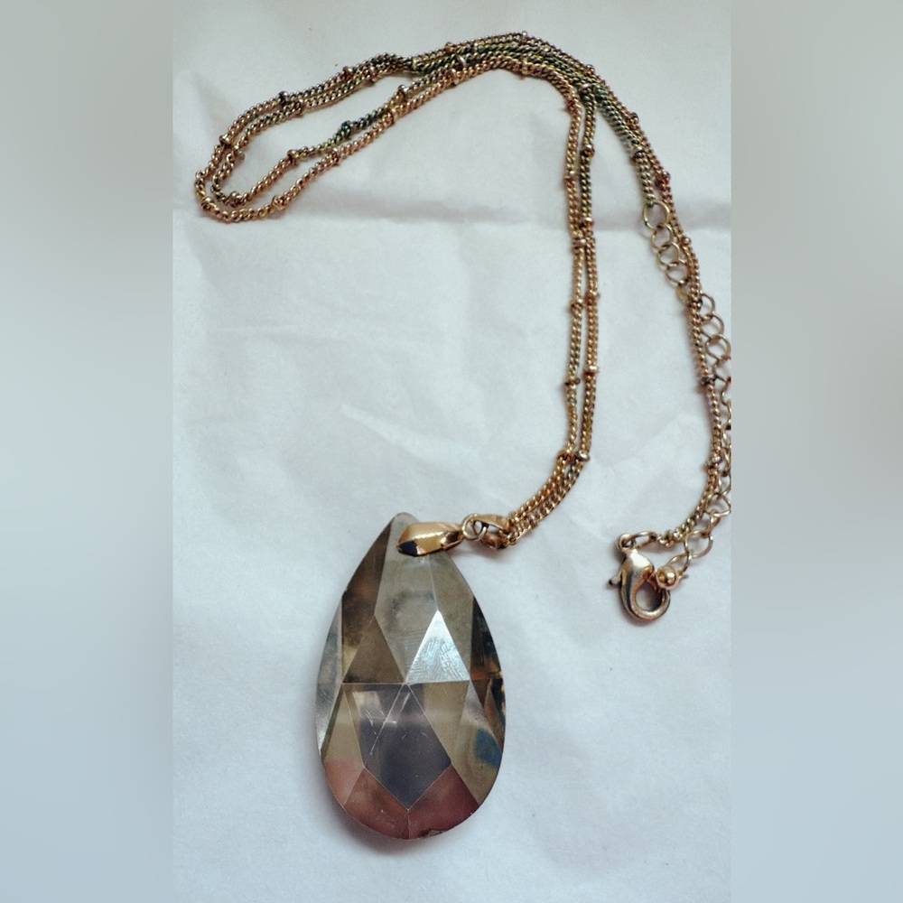 Elegant Gold‎ and Silver Teardrop Pendant Necklace